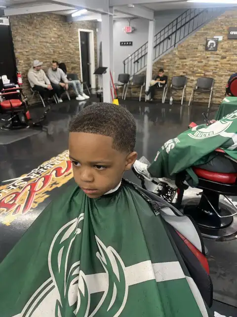 Haircut from Razor Rons's Booksy portfolio